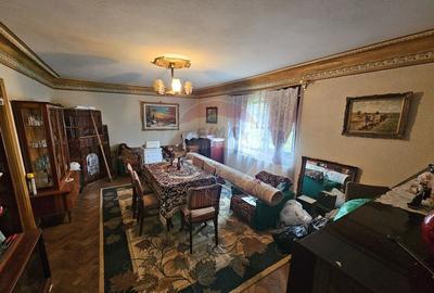 1/2 - Casa de vanzare + teren 472 mp - 15