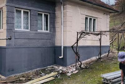 Casă cu 4 camere în Sânmihaiu Almașului