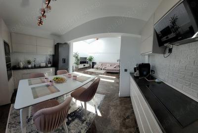 Apartament cu 3 camere decomandat în Central - 8