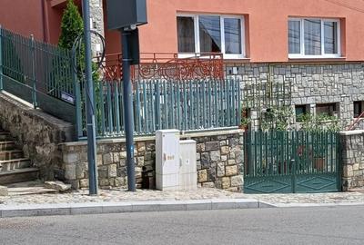 Vila D+P+1+M  227 mp construiti terasa 48 mp situata pe strada Furnica  Sinaia - 2