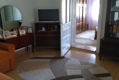 Casă cu 3 camere cu Teren 367 Mp în Târnăveni - 2