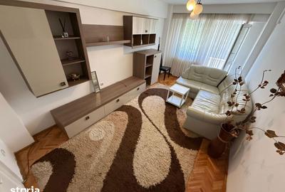 Apartament cu 3 camere în Traian