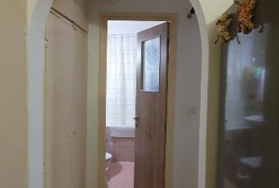 Apartament cu 2 camere decomandat, mobilat în Decebal - 8