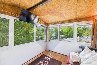 Casa de vacanta cu teren generos - 2.400 mp - 12
