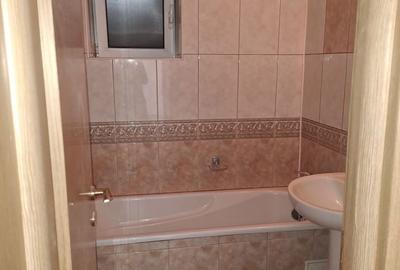 Apartament cu 4 camere semidecomandat în Unirii - 3