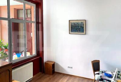 Apartament cu 4 camere decomandat în Central - 8