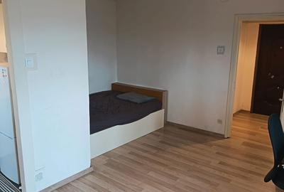 Garsonieră decomandată în Vitan - 2