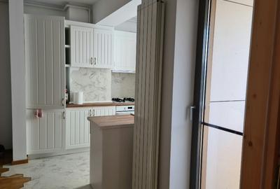 Apartament cu 2 camere semidecomandat, mobilat în Tomis Nord - 2