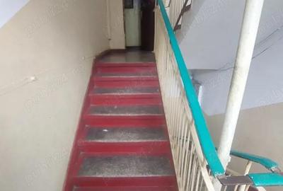 Garsonieră decomandată în Micro 19 - 1