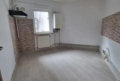 Apartament cu 3 camere decomandat în Central - 2