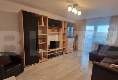 Apartament cu 3 camere decomandate, 68 mp, bloc renovat si i - 8