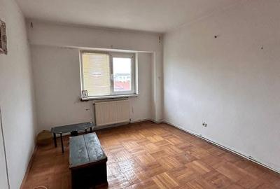 Apartament cu 3 camere în Central - 11
