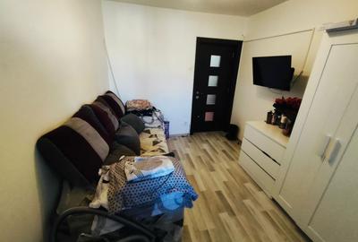 Apartament cu 3 camere semidecomandat în Teiul Doamnei - 5