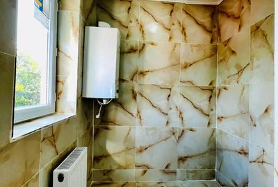 De vanzare Apartament 3 Camere, Etaj 3, Tecuci, Gheorghe Petrascu, Penny Market - 1