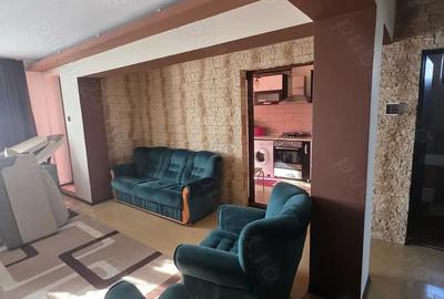 Apartament cu 3 camere decomandat în Hârșova - 8