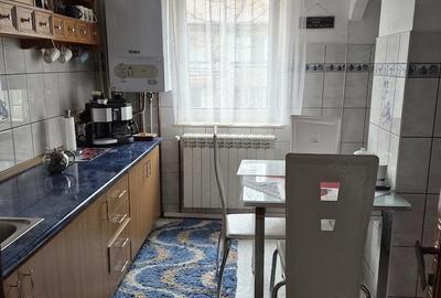 Apartament cu 3 camere decomandat în Central - 2