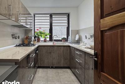 Casă cu 5 camere cu Teren 700 Mp în Central - 13