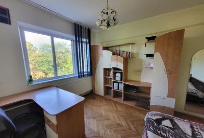 Apartament cu 3 camere in zona Mazepa 1, Gala?i - 2
