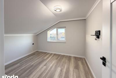 Casă cu 4 camere cu Teren 300 Mp în Borș - 5
