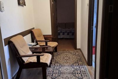 Apartament cu 3 camere decomandat în Central - 1