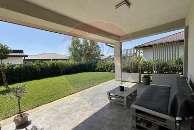 Casă cu 4 camere cu Teren 500 Mp în Corbeanca