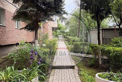 Apartament cu 4 camere decomandat în Aurel Vlaicu - 9