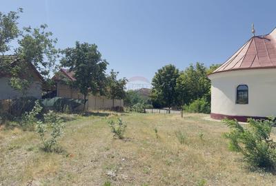 Teren Construcții intravilan de 2841 mp, în Apateu - 5