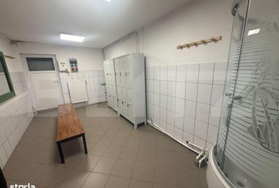 Spațiu comercial, de 318 mp, în Central - 4