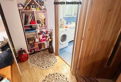 Apartament cu 2 camere decomandat în Big - 3