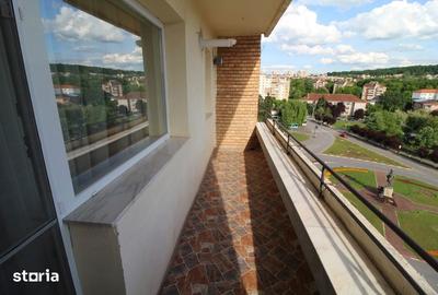 Apartament cu 3 camere decomandat în Central - 13