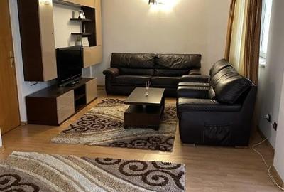 Casă cu 4 camere cu Canalizare în Central - 2