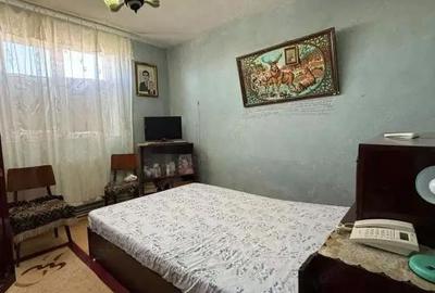 Apartament cu 2 camere decomandat în Micro 20 - 2