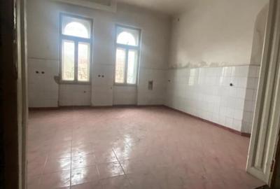 SE VINDE FOSTA CLINICA NECESITA RENOVARE IN ZONA CENTRALA FOISORUL DE FOC - 3