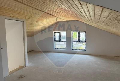 Casa de vanzare cu 5 camere si curte - Bragadiru - 9