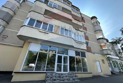 Spatiu comercial de 141 mp - DE INCHIRIAT - 2