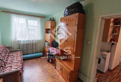 Apartament cu 3 camere decomandat în Calea Moldovei - 12