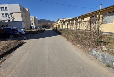 Spațiu comercial, de 940 mp, în Onești - 1