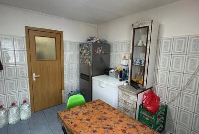 Apartament de vanzare - 4