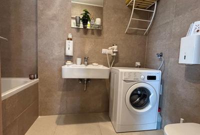 Apartament cu 2 camere, mobilat în Tractorul - 7