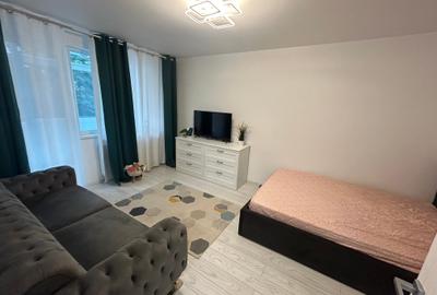 Titan Metrou 4 Min,Nicolae Grigorescu,Galeriile Titan,Renovata,C ANAF - 1