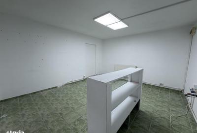 Spațiu comercial, de 18 mp, în Central - 3