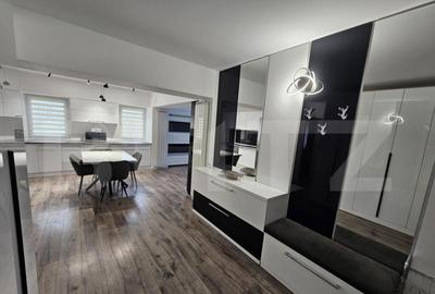 Apartament cu 3 camere, 83 mp, etaj 2, Craiovita Noua, zona - 10