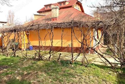 Casă cu 3 camere cu Teren 417 Mp în Prelungirea Ferentari - 1