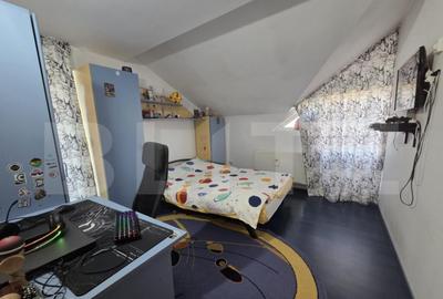 Vila 226 mp utili, curte 277 mp, zona Micro 3 - 4