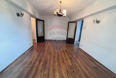 Apartament cu 2 camere semidecomandat în Berceni - 1