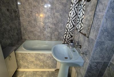 Apartament cu 3 camere decomandat în Dacia - 4
