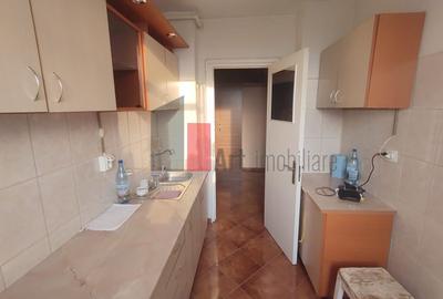 Apartament cu 3 camere semidecomandat în Alexandru Obregia - 5