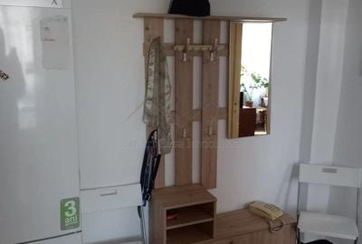 Apartament cu 2 camere în Tudor Vladimirescu