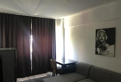 Garsoniera Unirii Centru - Biblioteca Judeteana - 1