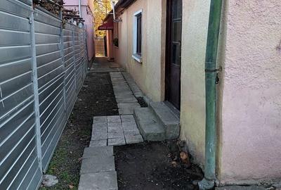 Casă cu 3 camere cu Teren 900 Mp în Mehala - 1